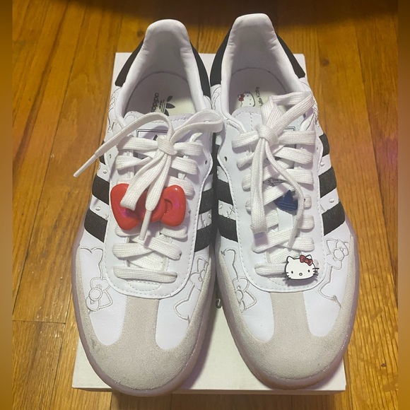 Adidas Sambas Hello Kitty Women’s 8 - Picture 5 of 7